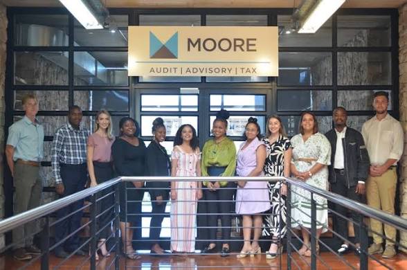 Moore Busuries 
